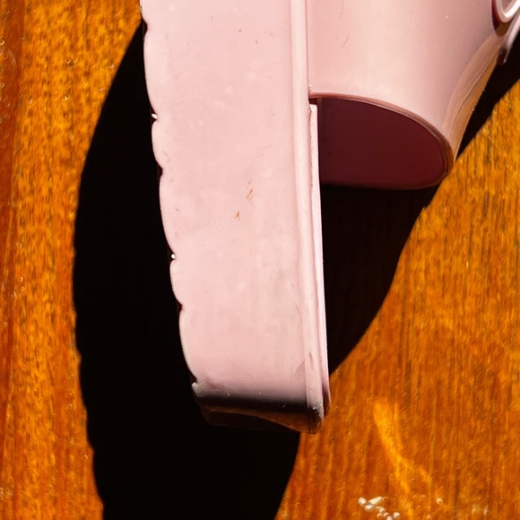 GUCCI Rubber Slides - Picture 8 of 16